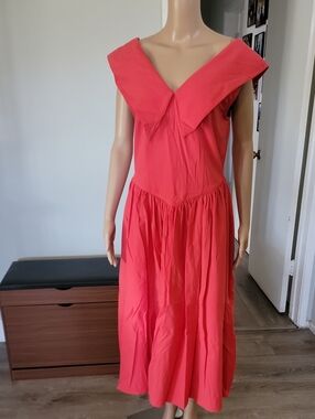 Coral V-Neck Maxi Dress with Wide Collar